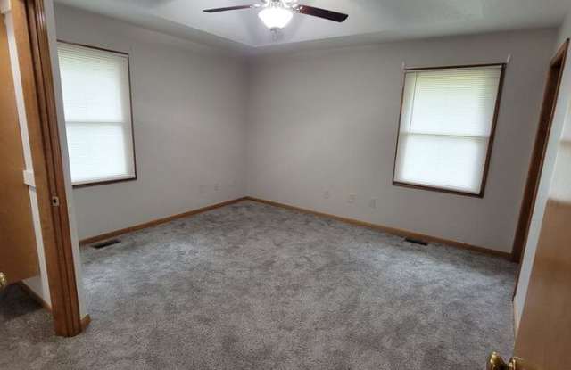 18500 East Arrowhead Lane Gallery 3