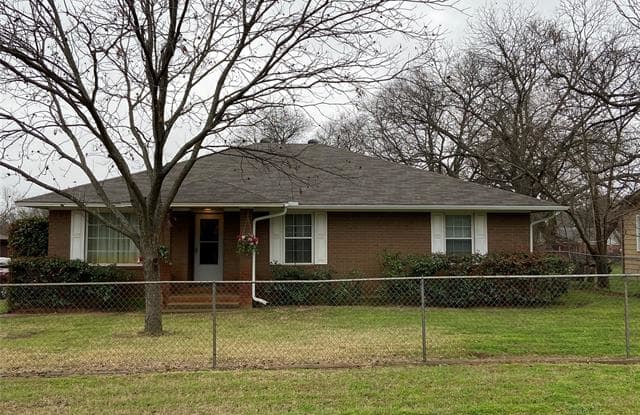 214 Strait Lane - 214 Strait Lane, Hickory Creek, TX 75065
