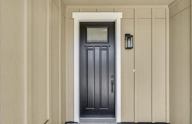 Charming 3 bedroom, 2 bath home Gallery 4