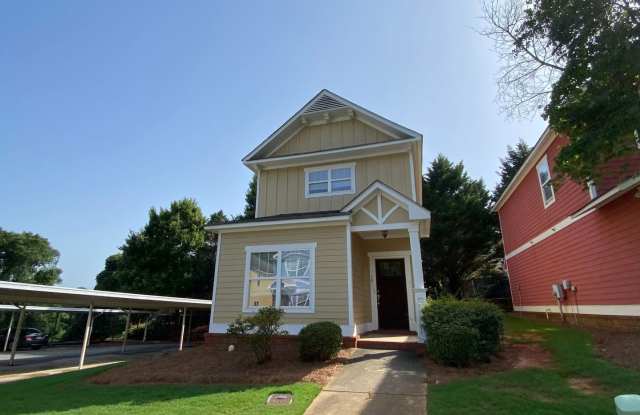 PRE-LEASING FOR AUGUST 6TH 2027! Gallery 1