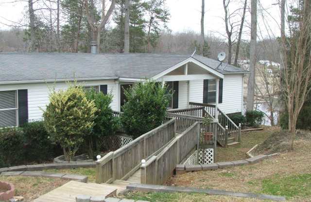 4742 Lazy Lane - 4742 Lazy Lane, Lake Norman of Catawba, NC 28037