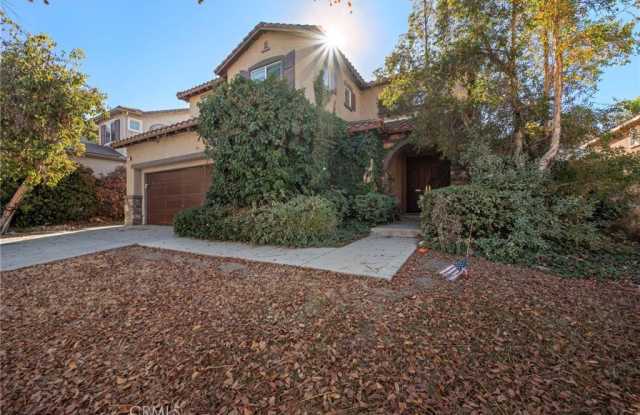6 Plaza Avila - 6 Plaza Avila, Lake Elsinore, CA 92532