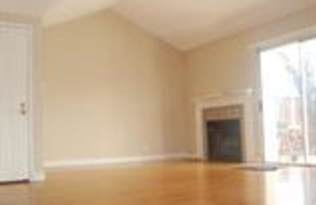 3241 Rocky Water LN Gallery 3