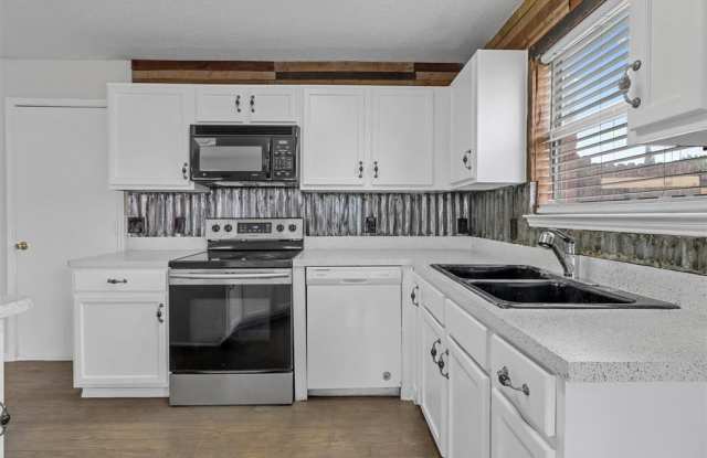 2057 Arbor Creek Drive Gallery 2