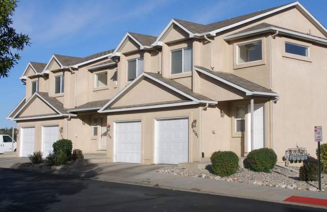 3 Bedroom Townhome in a Convenient Location photos photos