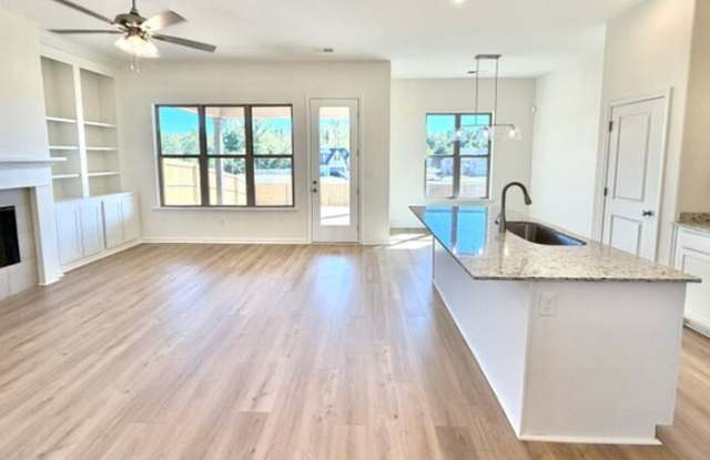 325 Green Willow Drive Gallery 2