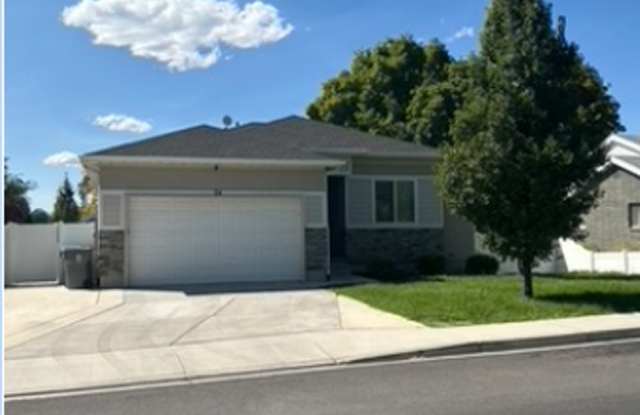 For Rent in Pleasant Grove – 6-Bedroom Beauty! photos photos