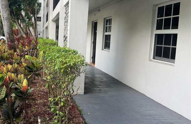 2900 N Course Dr photos photos 2900 N Course Dr photos photos