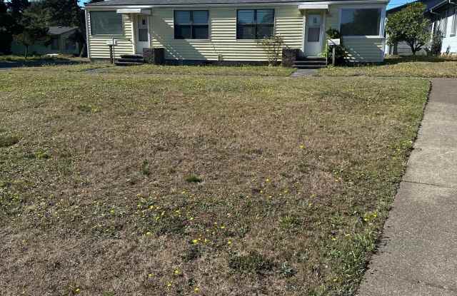 930 Southwest Angle Street - 1 - 930 Southwest Angle Street, Newport, OR 97365