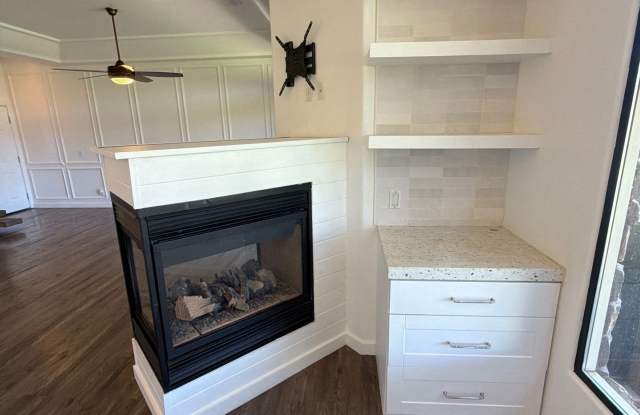 340 N Country Ln #24 Gallery 4