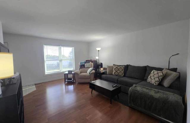 5109 Mc Cullom Lake Rd photos photos
