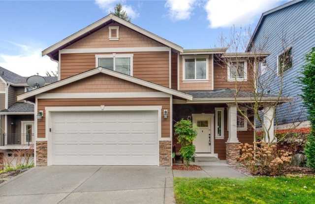 Great House for Rent - 5929 Northeast 199th Street, Kenmore, WA 98028