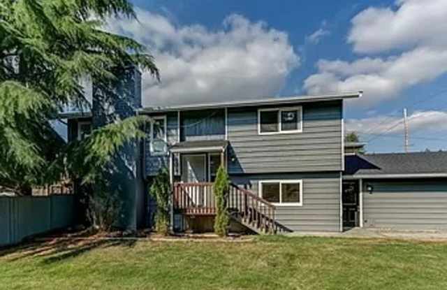 6 bedroom, 2 bath home in Roosevelt Neighborhood! photos photos