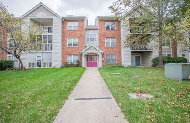 Lovely 2 BR/2 BA Condo in Glen Burnie! - 304 Blue Water Court, Glen Burnie, MD 21062