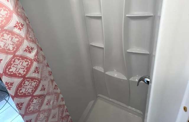 405 N 700 W Gallery 3