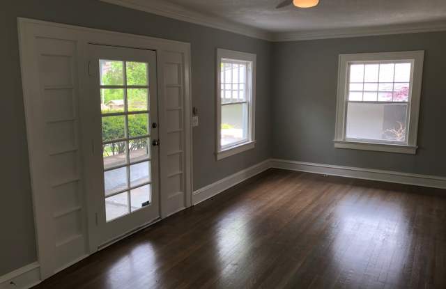 4954 Westwood Ter Gallery 3