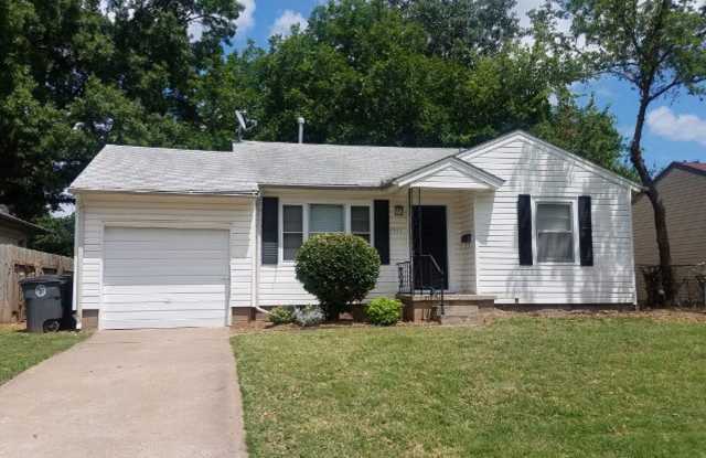 Riverside doll house w/hardwoods photos photos