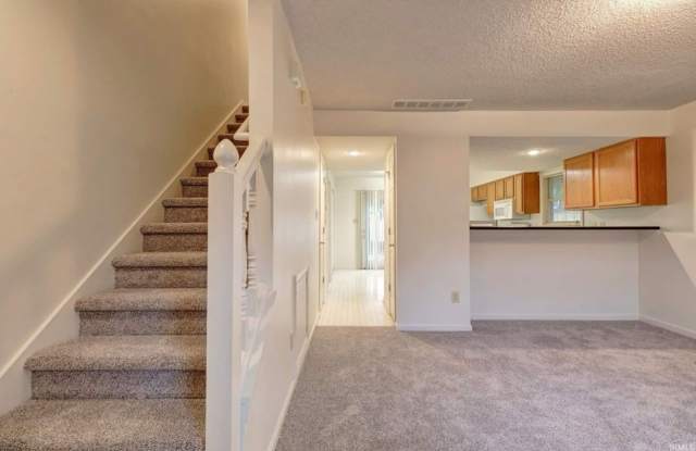894 East Sherwood Hills Drive - 1 Gallery 4