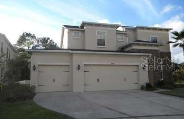 27750 AUTUMN BREEZE Circle Gallery 1