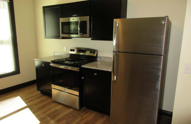 141 E Gorham - Unit 1 photos photos