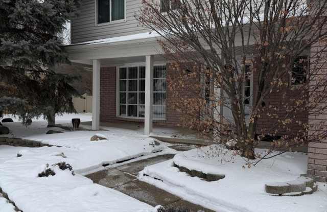 3550 Kings Point Drive Gallery 2