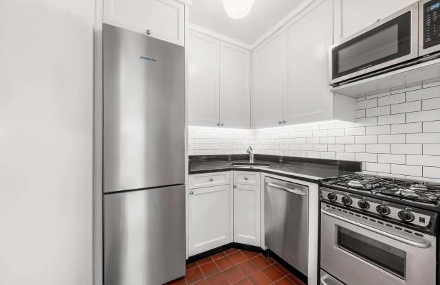 145 W 80th St Apt 3F - 145 West 80th Street, New York City, NY 10024