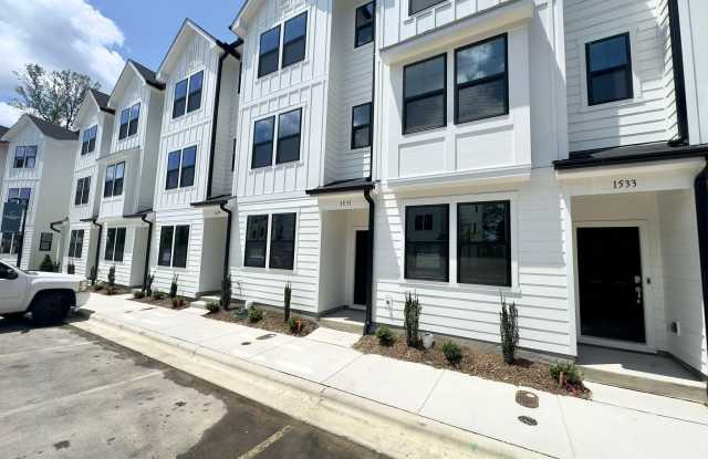 1529 Crescent Townes Way Gallery 3