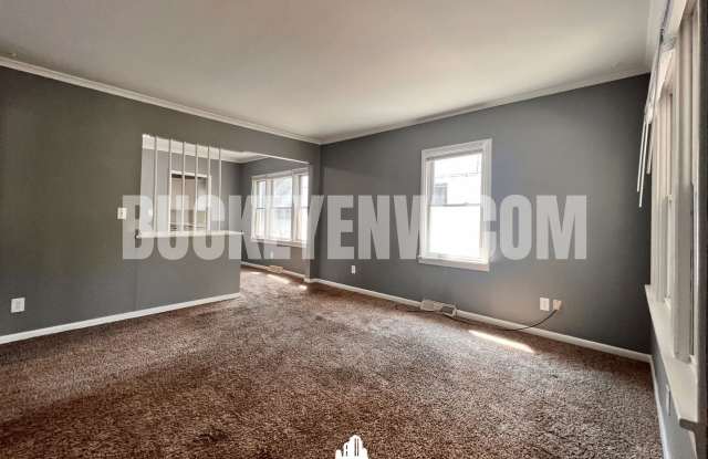 2 Bedroom House Gallery 3