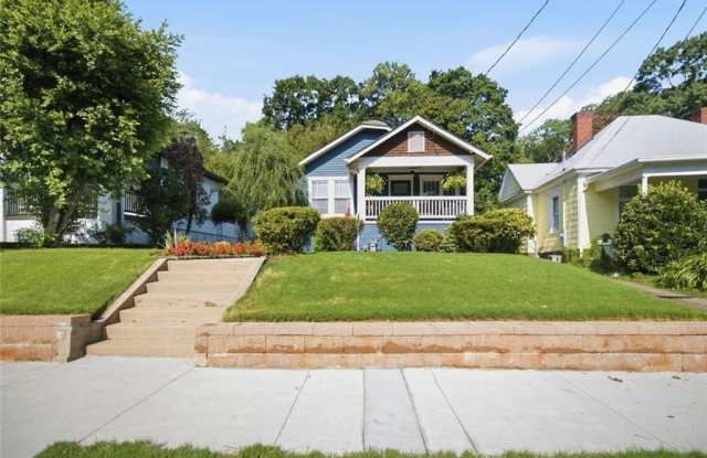 379 Patterson Avenue SE Gallery 1