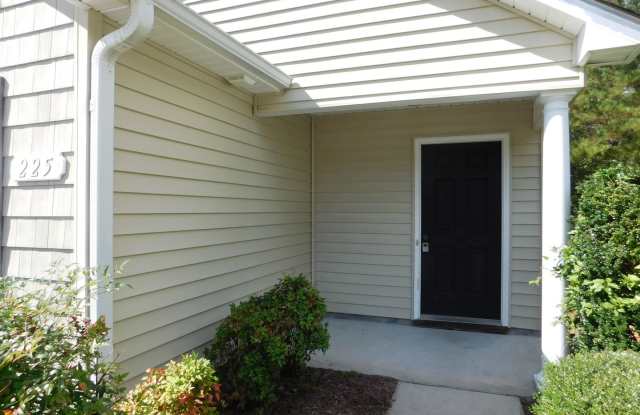 225 Churchhill Court - Triplex Available in the Townes At Flamingo Oaks Subdivision! Gallery 3