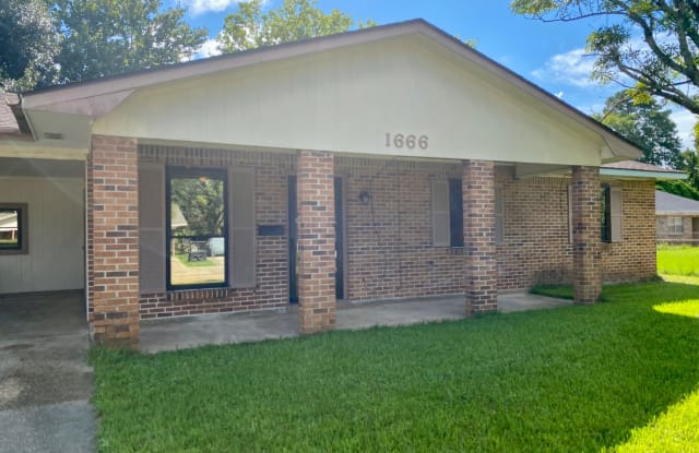 1666 North Rosedale Drive - 1666 North Rosedale Drive, Baton Rouge, LA 70815
