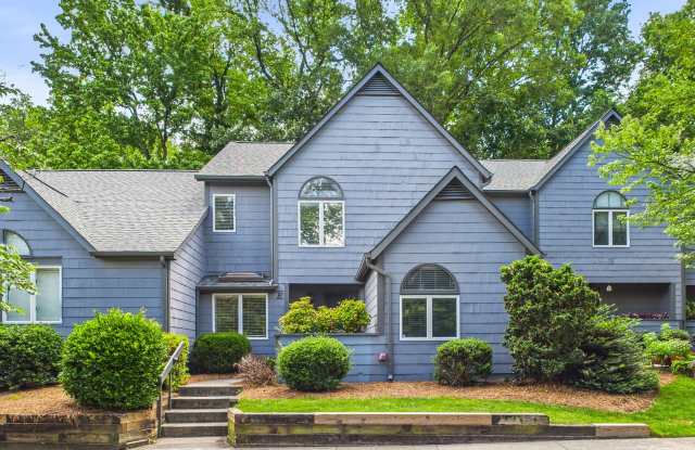 Charming 3-Bedroom Townhome in Sunset Woods photos photos