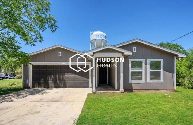 706 Schuessler Street - 706 Schuessler Street, Seguin, TX 78155