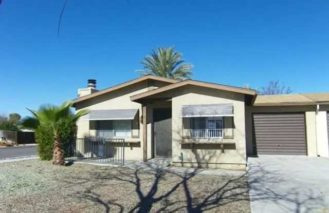 Cozy Two Bedroom One Bathroom Home in Hemet 55+ Community - 2196 Casita Court, Hemet, CA 92545