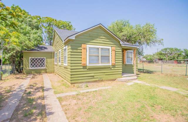 Updated 3-Bedroom Home for Rent in Central Lubbock Gallery 3