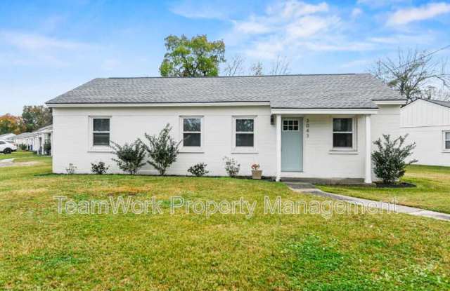 3043 Terry Dr photos photos