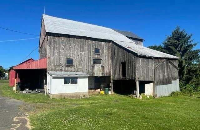 104 S LIMEKILN PK photos photos