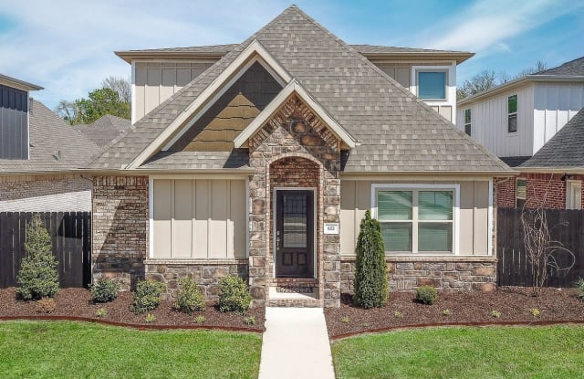 652 N Malbec Rd - 652 North Malbec Road, Fayetteville, AR 72704