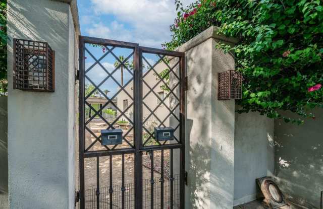 20 W Medlock Drive photos photos