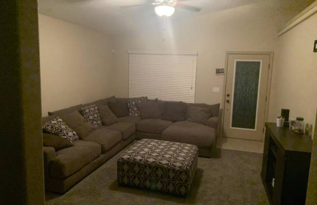 4961 Vincent James Gallery 3