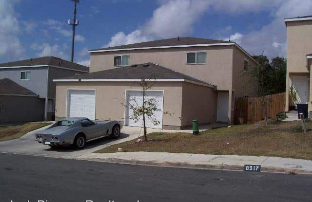 8917 Maverick Draw CRIPPLE CREEK SUBDIVISION - 8917 Maverick Draw, San Antonio, TX 78250
