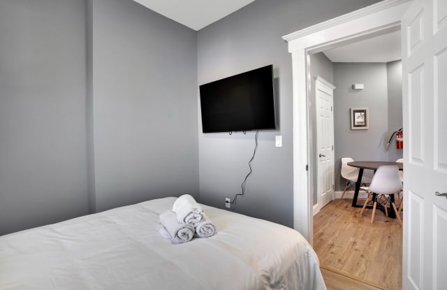 111 Columbus Pl - 111 Columbus Place, Roselle Park, NJ 07204