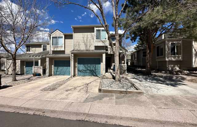 Spacious 2 Bed / 2 Bath Townhome with Garage photos photos