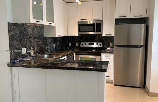 290 NAVARRE AVENUE - 290 Navarre Avenue, Coral Gables, FL 33134