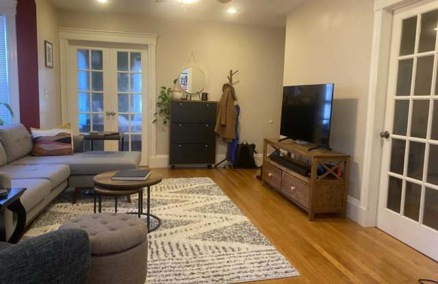 35 Pinckney St. Gallery 3