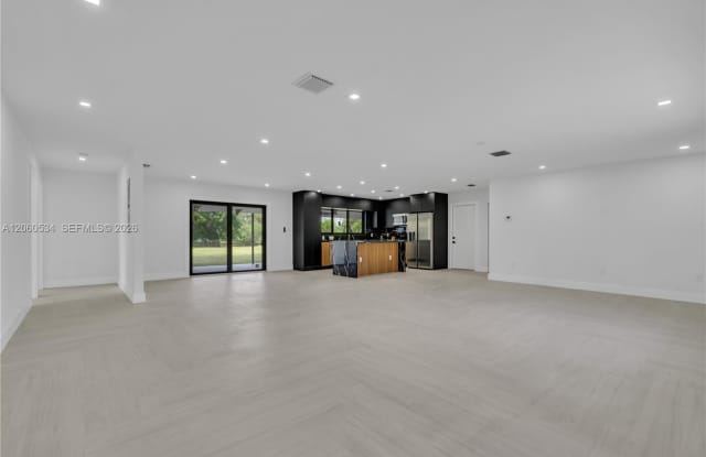 17680 Southwest 54th Street Gallery 1