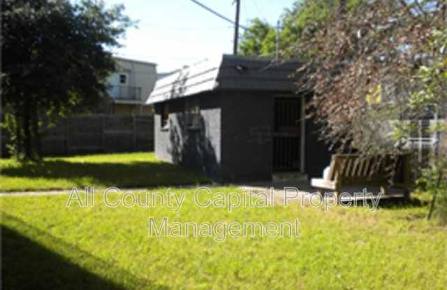 302 Carmen Ct Gallery 4