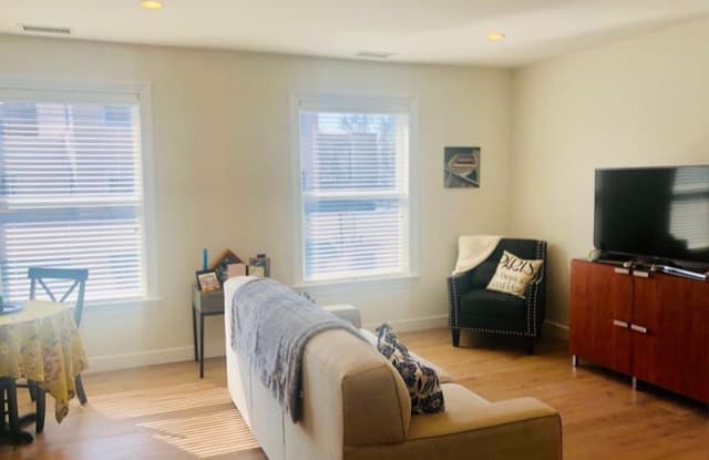 53 Purchase St - 53 East Purchase Street, Rye, NY 10580