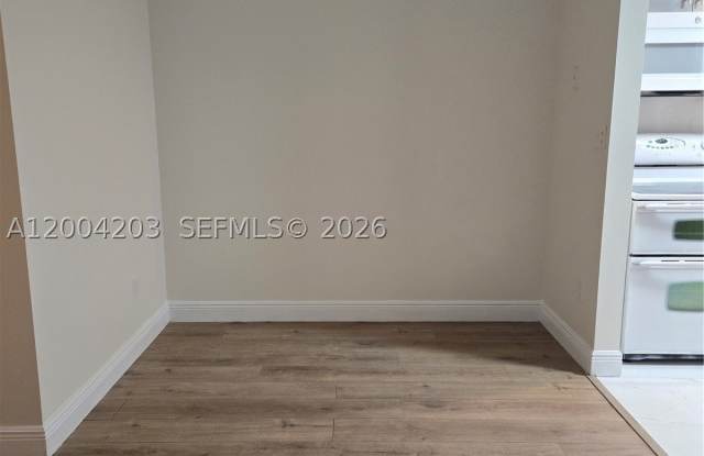 9610 S Belfort Cir Gallery 3