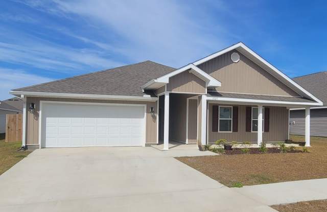 Spacious 4 bedroom 2 bath home w/2 car garage! - 5569 Mars Hill Lane, Bay County, FL 32404